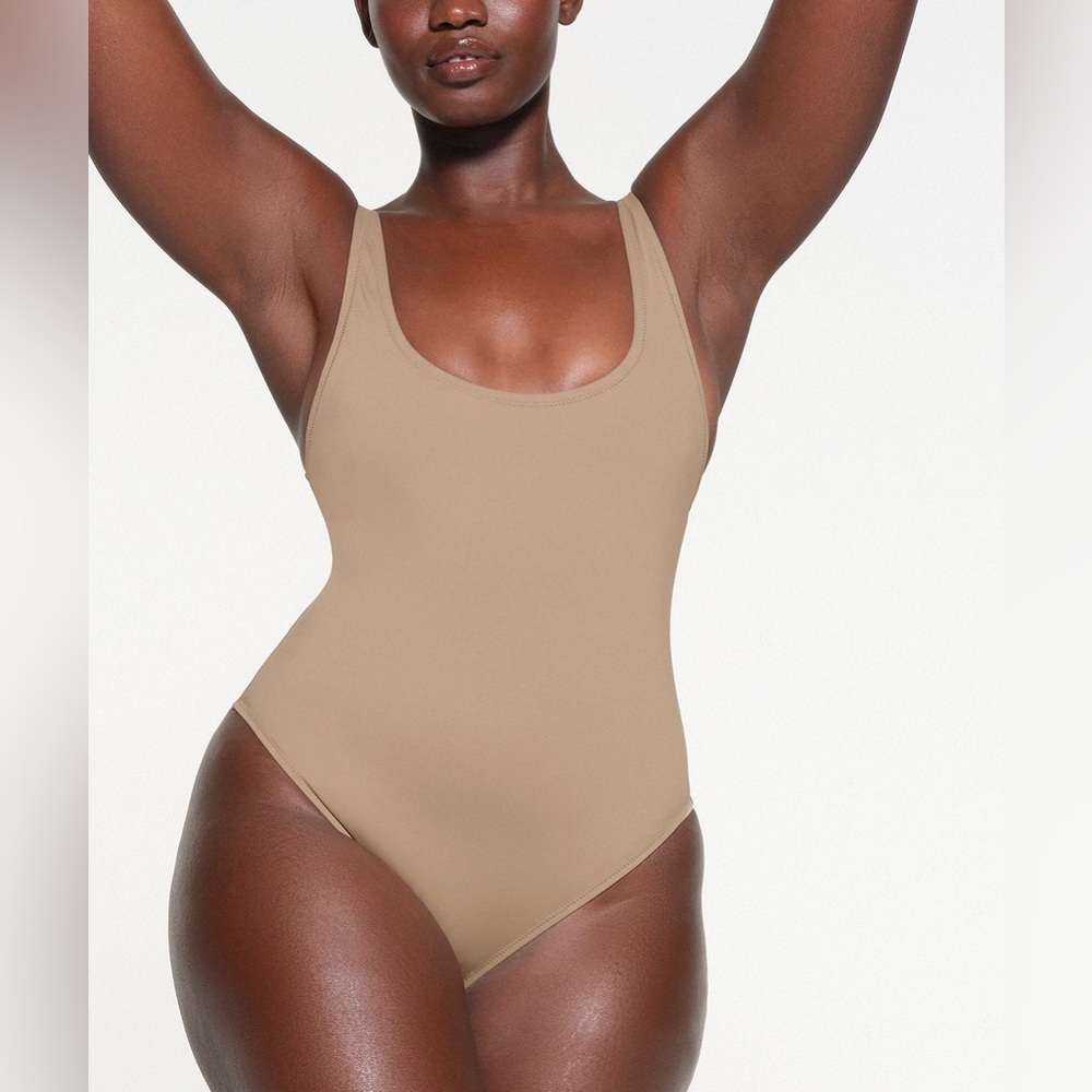 Skims Scoop Neck One Piece Swimsuit Desert Color